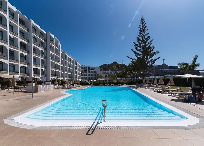 Апартаменти Paradise Playa Del Cura