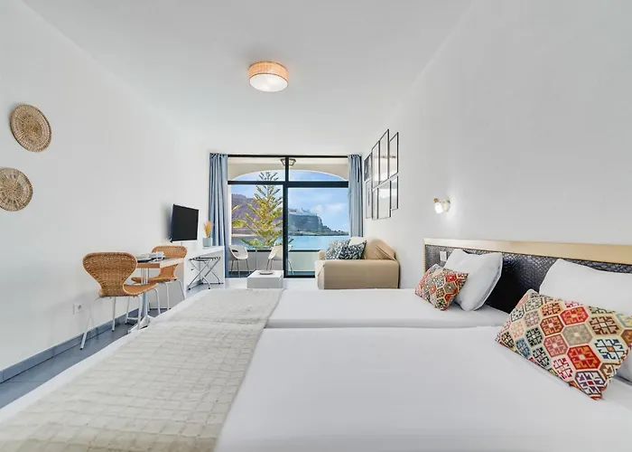 Paradise Playa Del Cura Апартаменти *